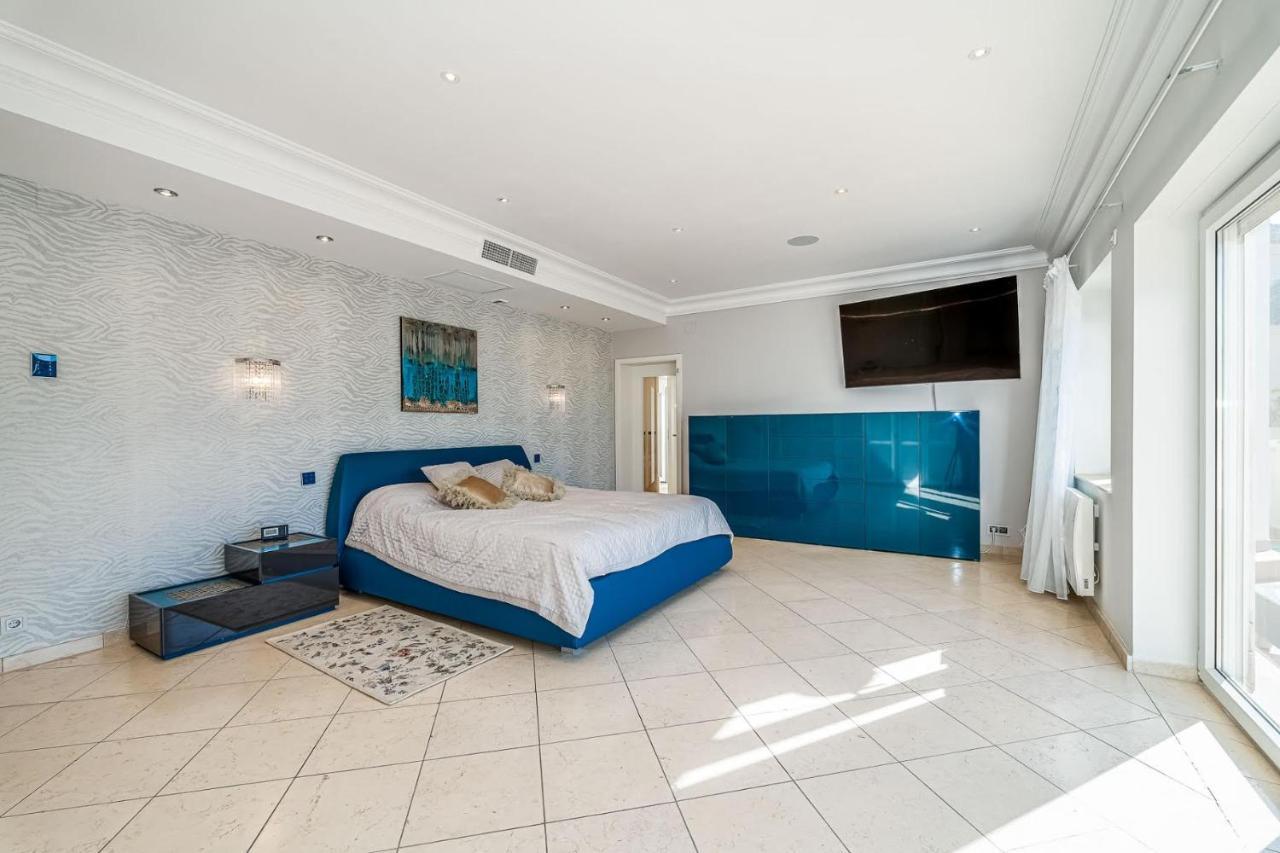 Villa Svim, Walking Distance To The Beach! Marbella Exterior foto
